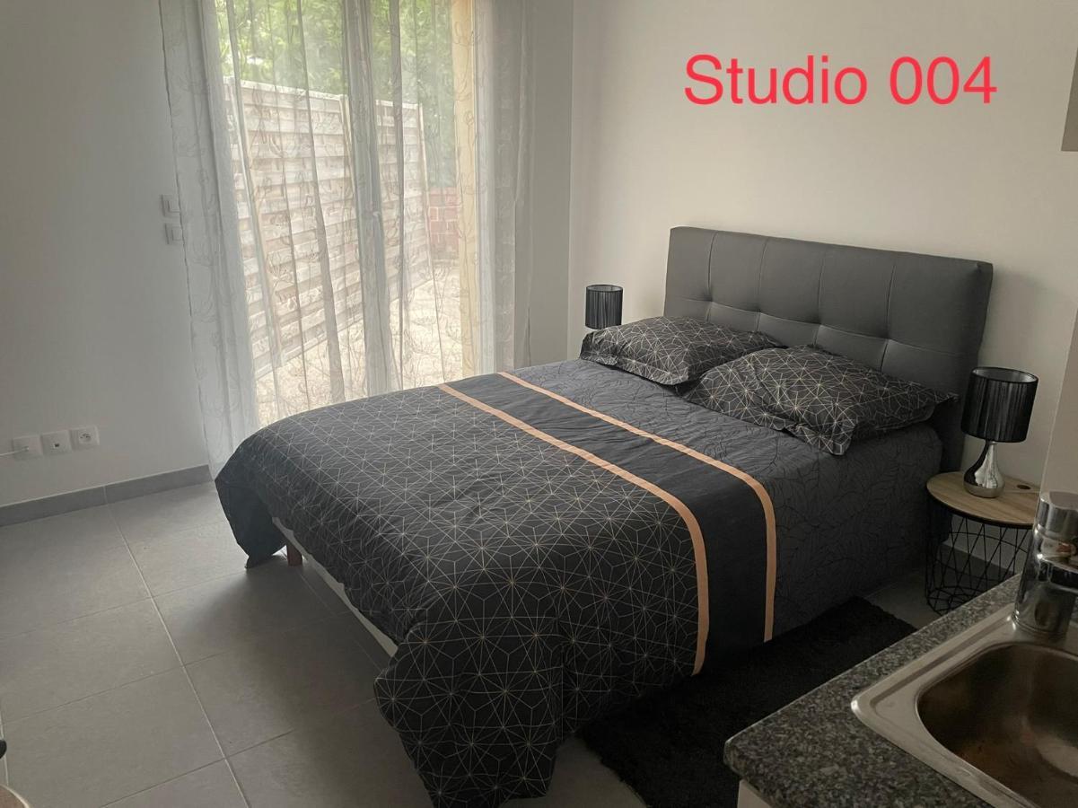 Studio A 300 M De La Gare De 芒特拉若利 外观 照片